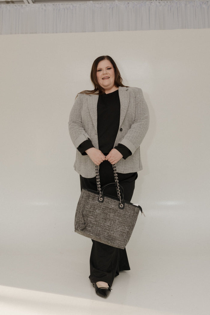 AIRLUXE RAGLAN LONG - SLEEVE SWEATSHIRT IN BLACK - Love Marlow