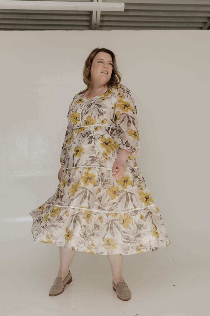BOLD FLORAL MIDI LENGTH SHIFT DRESS - Love Marlow