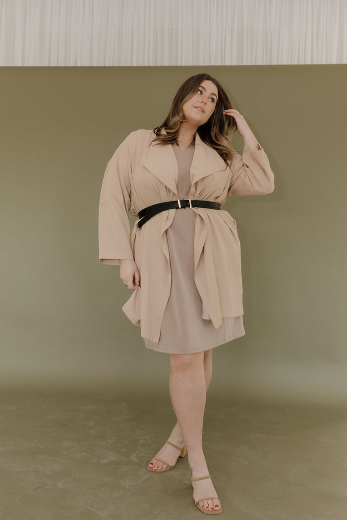 Classic Square Belt with Gold Accents in Black - Love Marlow