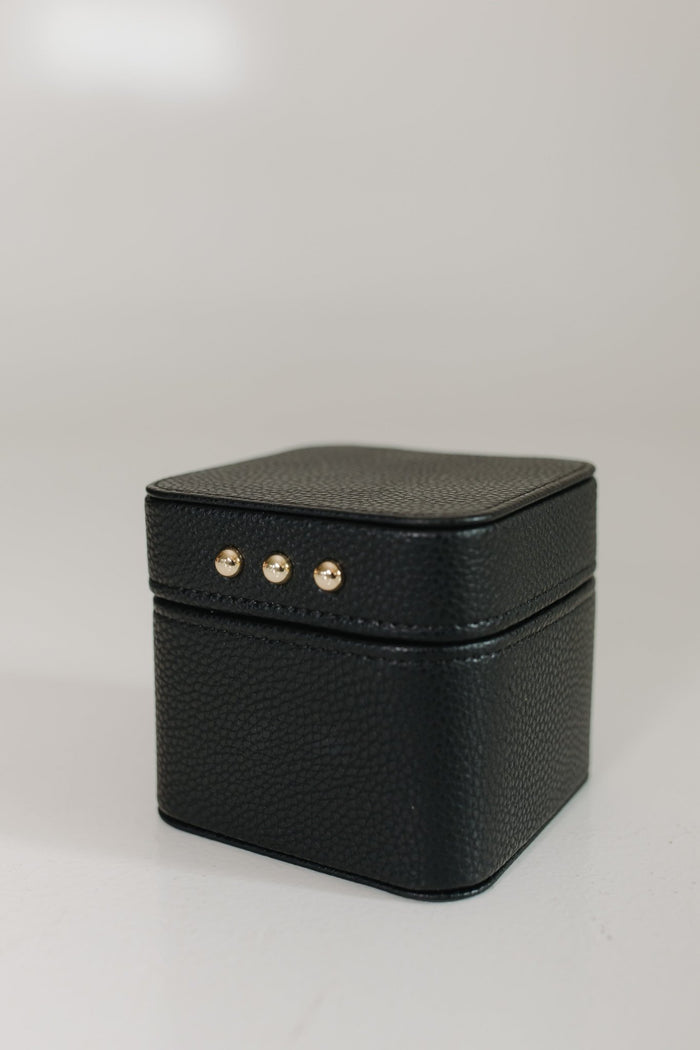 COMPACT TRAVEL JEWELRY & PILL ORGANIZER 14 REUSABLE POUCHES - Love Marlow