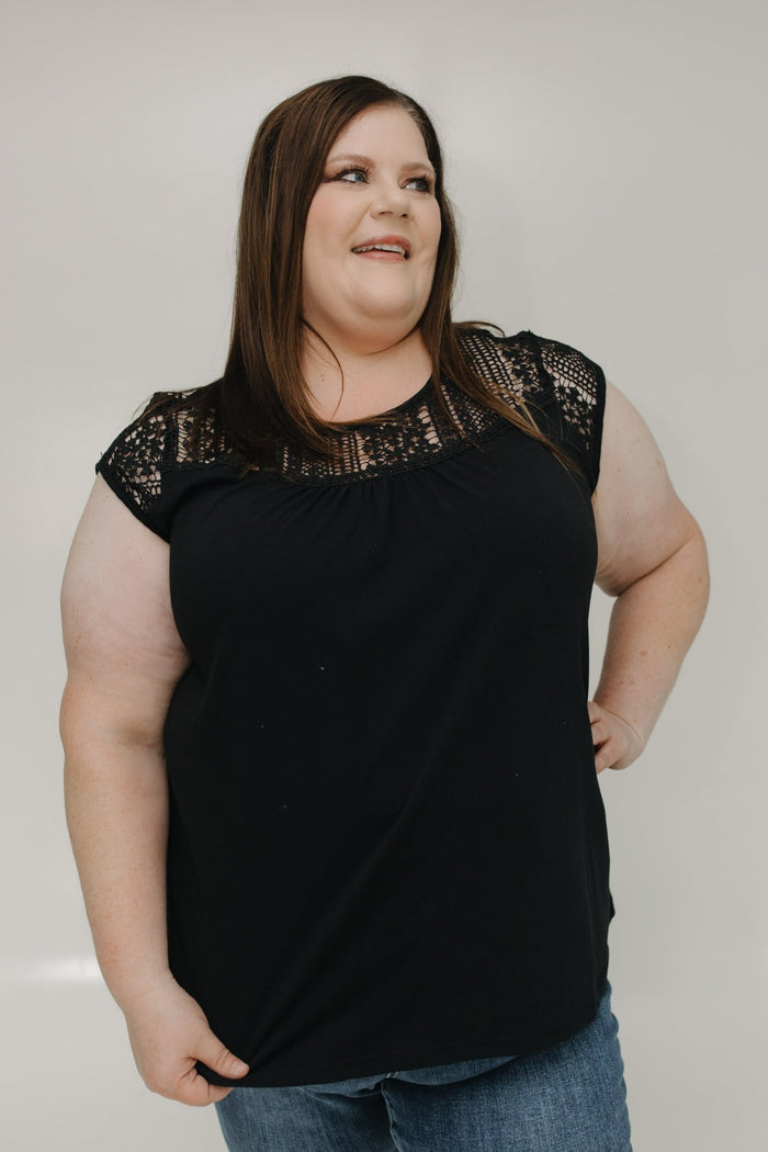 CROCHET LACE NECKLINE TEE - Love Marlow