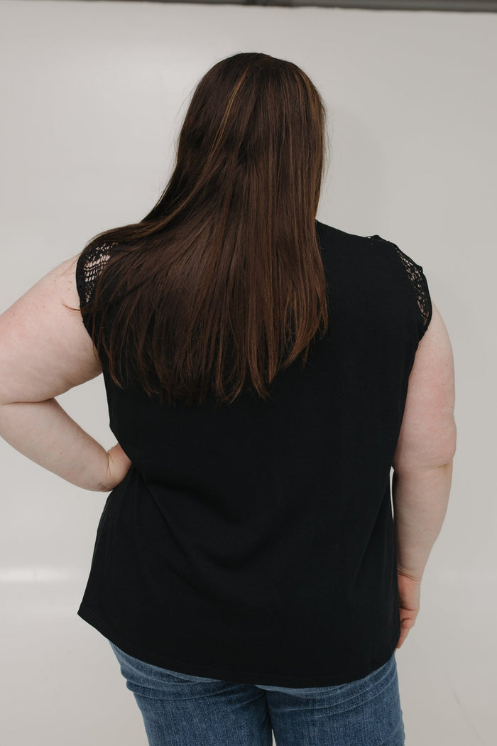 CROCHET LACE NECKLINE TEE - Love Marlow