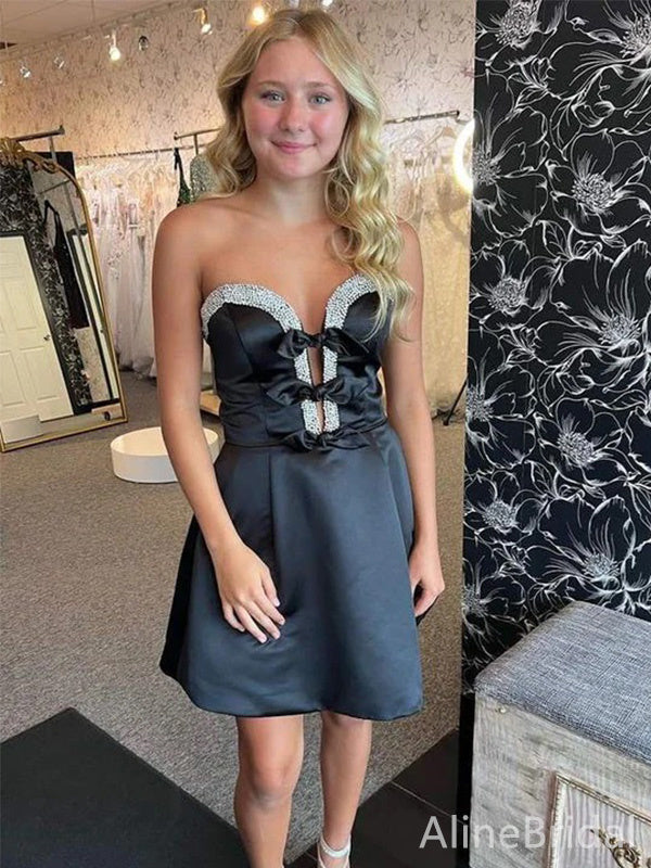Elegant Black Bows Strapless A-line Short Homecoming Dress, HD32771